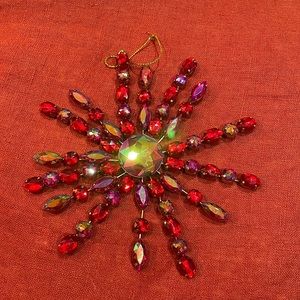Vintage tree ornaments - tiny snow flakes - amazing condition